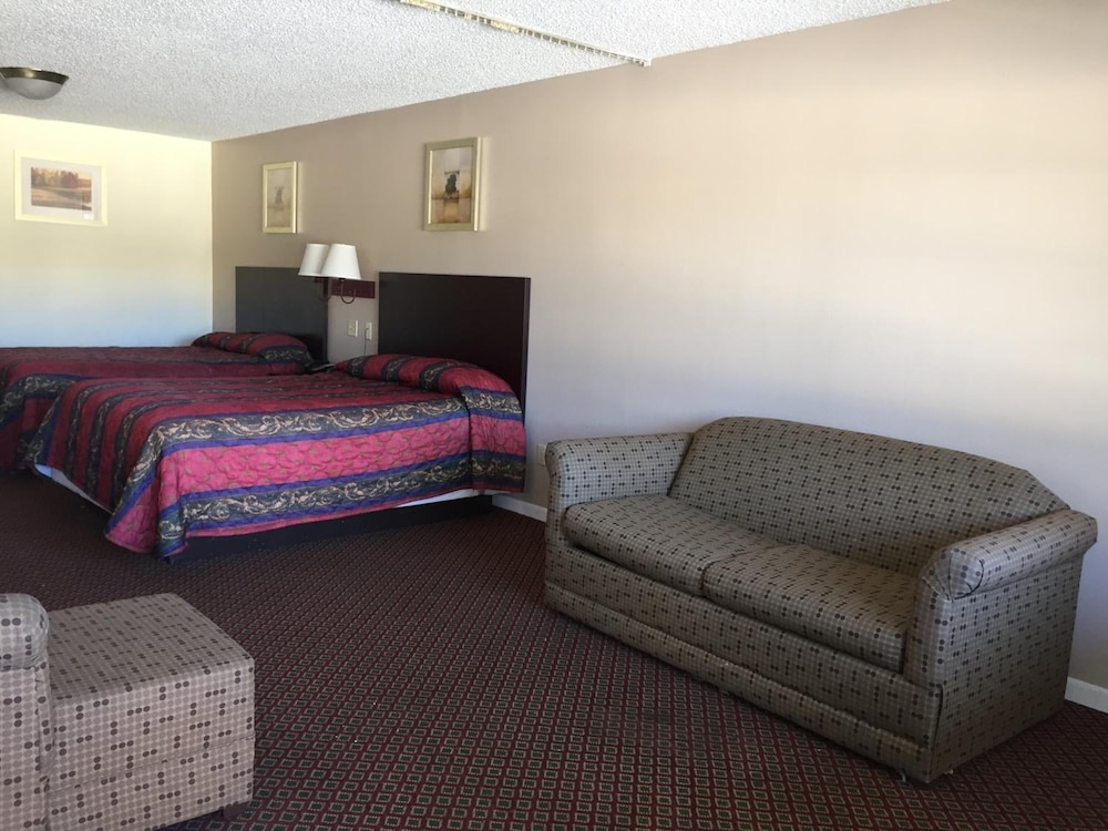 Royal Inn Abilene - photo 46
