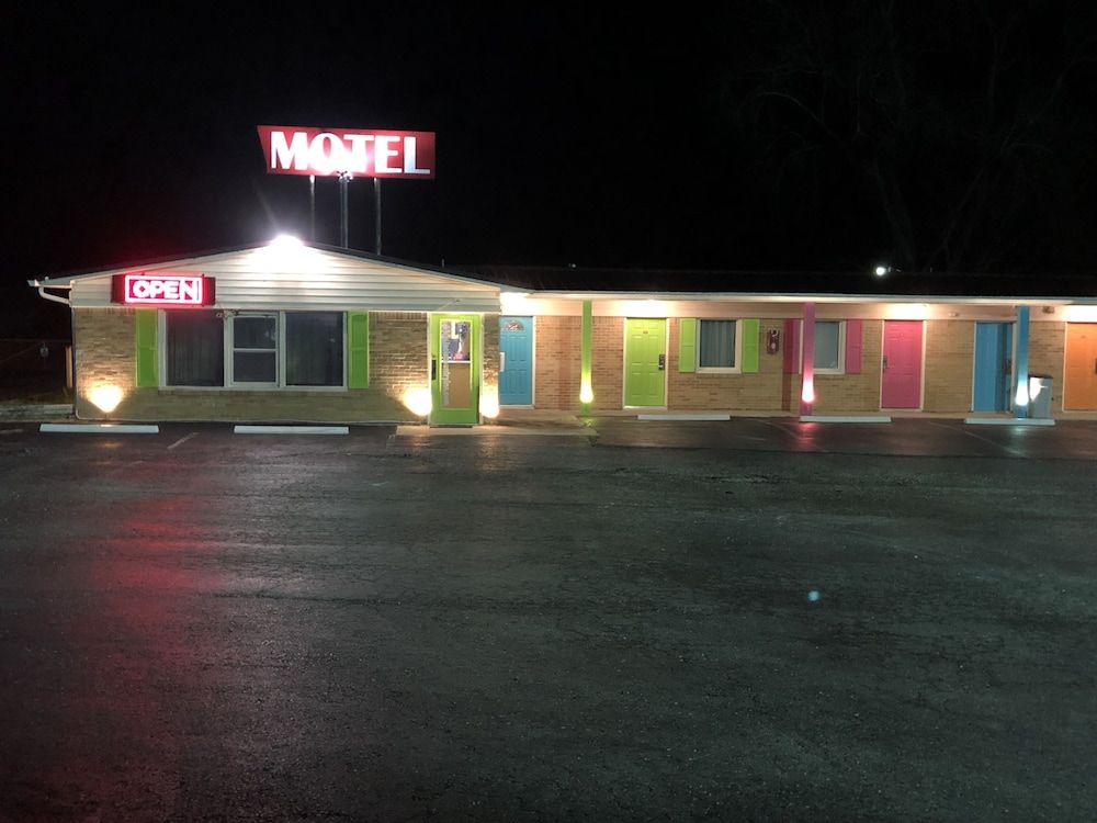 Laci's Country Inn - photo 14