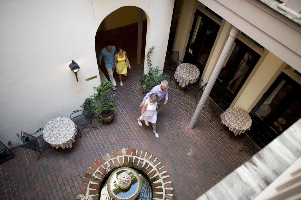 Kings Courtyard Inn - photo 7