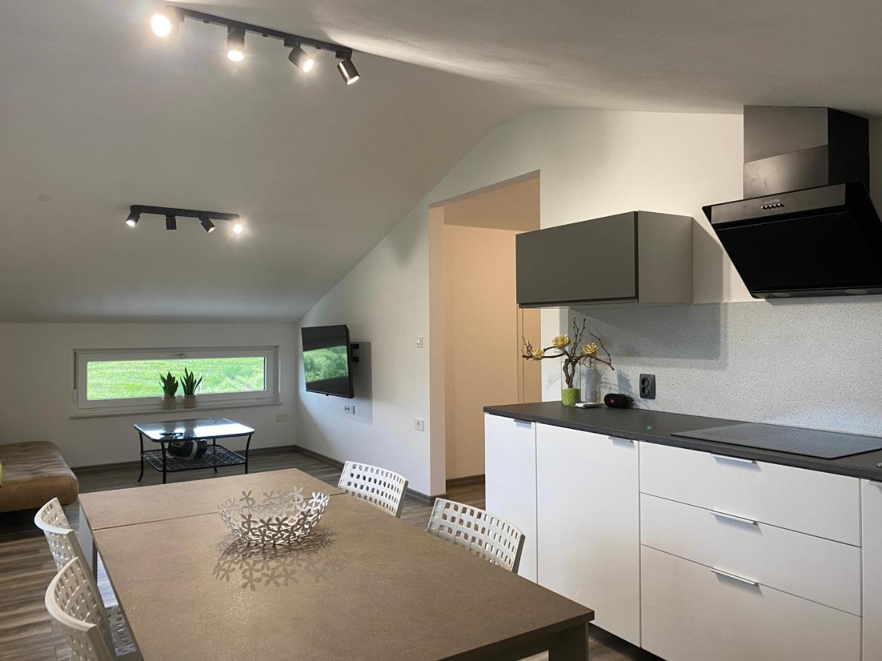 Apartma Fojana — 4-Star Luxury Hotel in Dobrovo, Slovenia