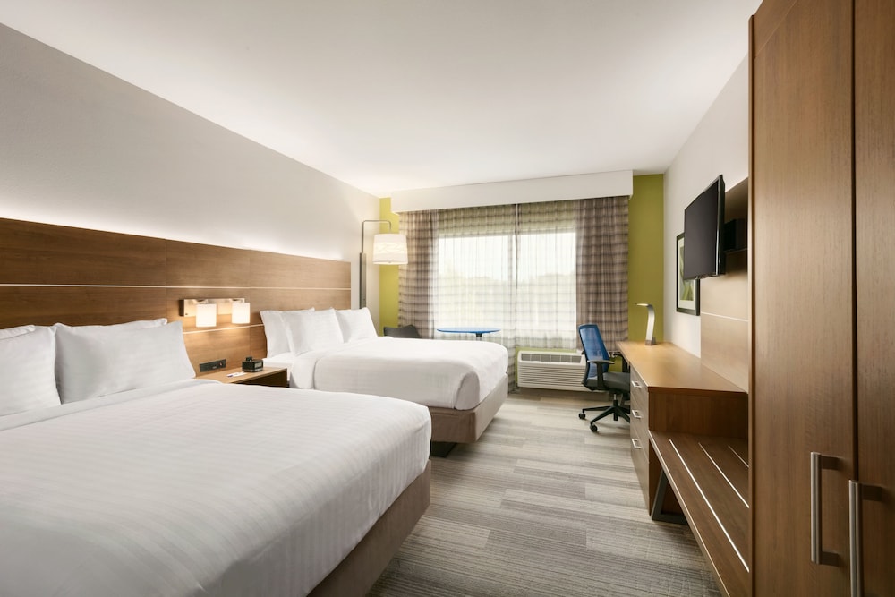Holiday Inn Express & Suites Salisbury by IHG - photo 12