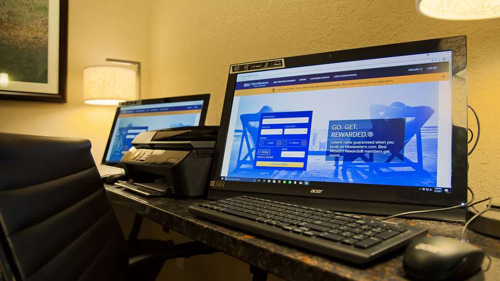 Best Western Plus Menomonie Inn & Suites - photo 34