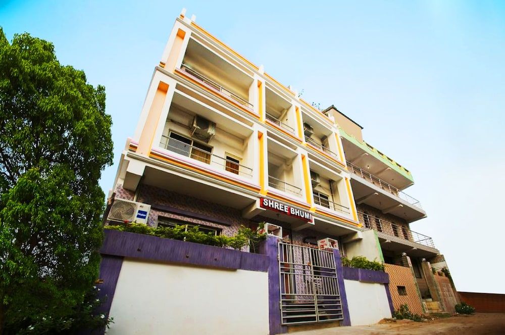 Goroomgo Shree Bhumi Puri in Puri, India