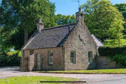 The Gate House 3 Bed & Parking — 4-Star Luxury Hotel in Edinburgh, United Kingdom