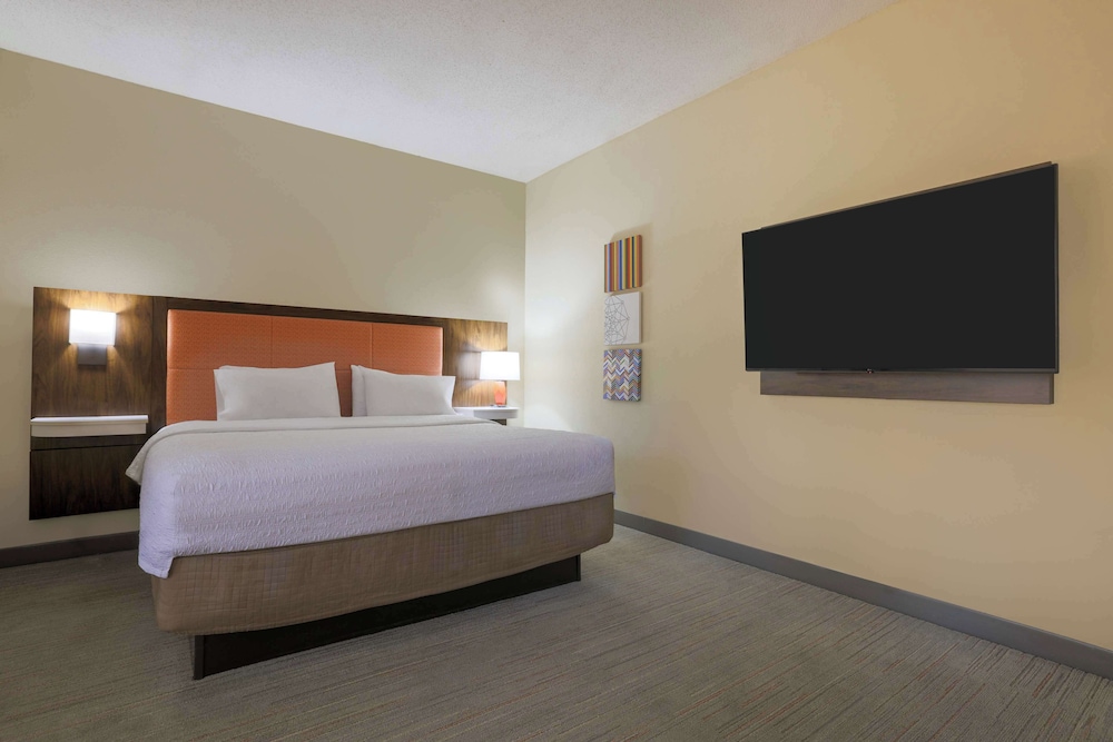 Hampton Inn Raleigh Garner - photo 13