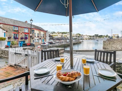 6 Bed in Polruan 75581 in Fowey, United Kingdom