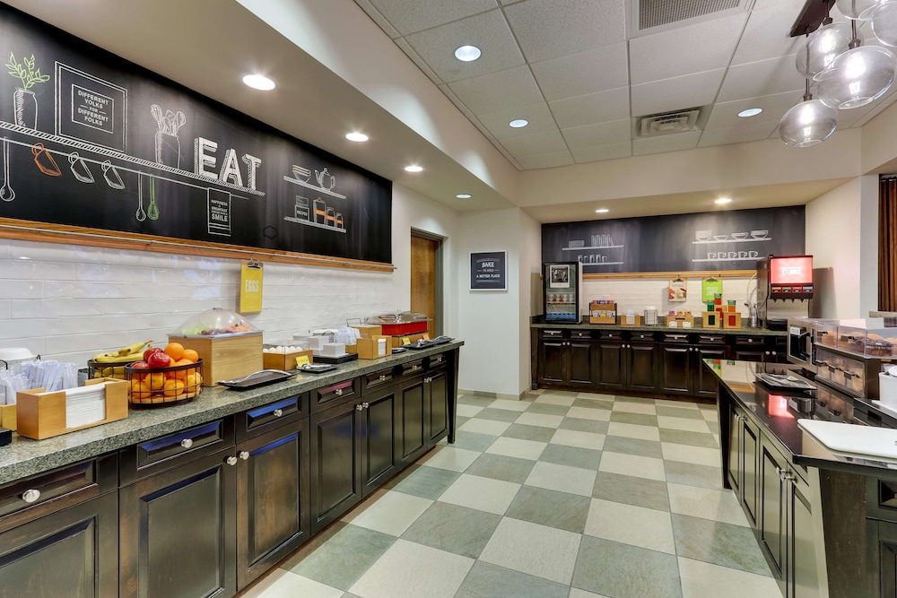 Hampton Inn & Suites Swansboro Near Camp Lejeune - photo 46