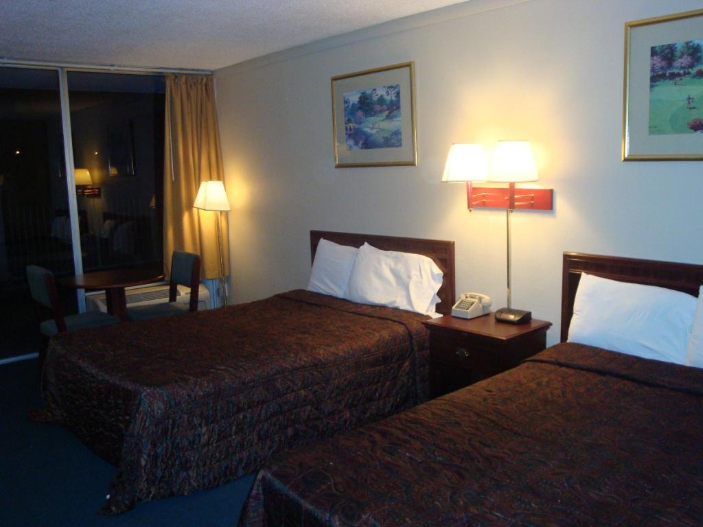Rodeway Inn Asheboro - photo 6