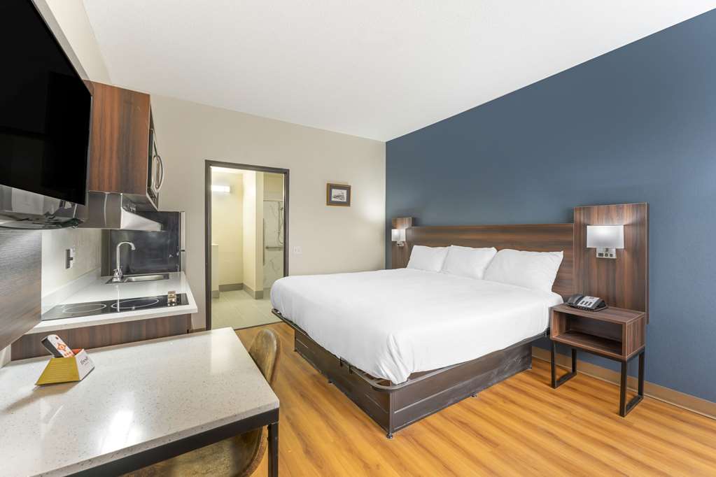 Suburban Studios LaVale Cumberland - photo 19