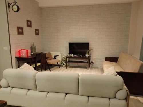 Medea's Home
