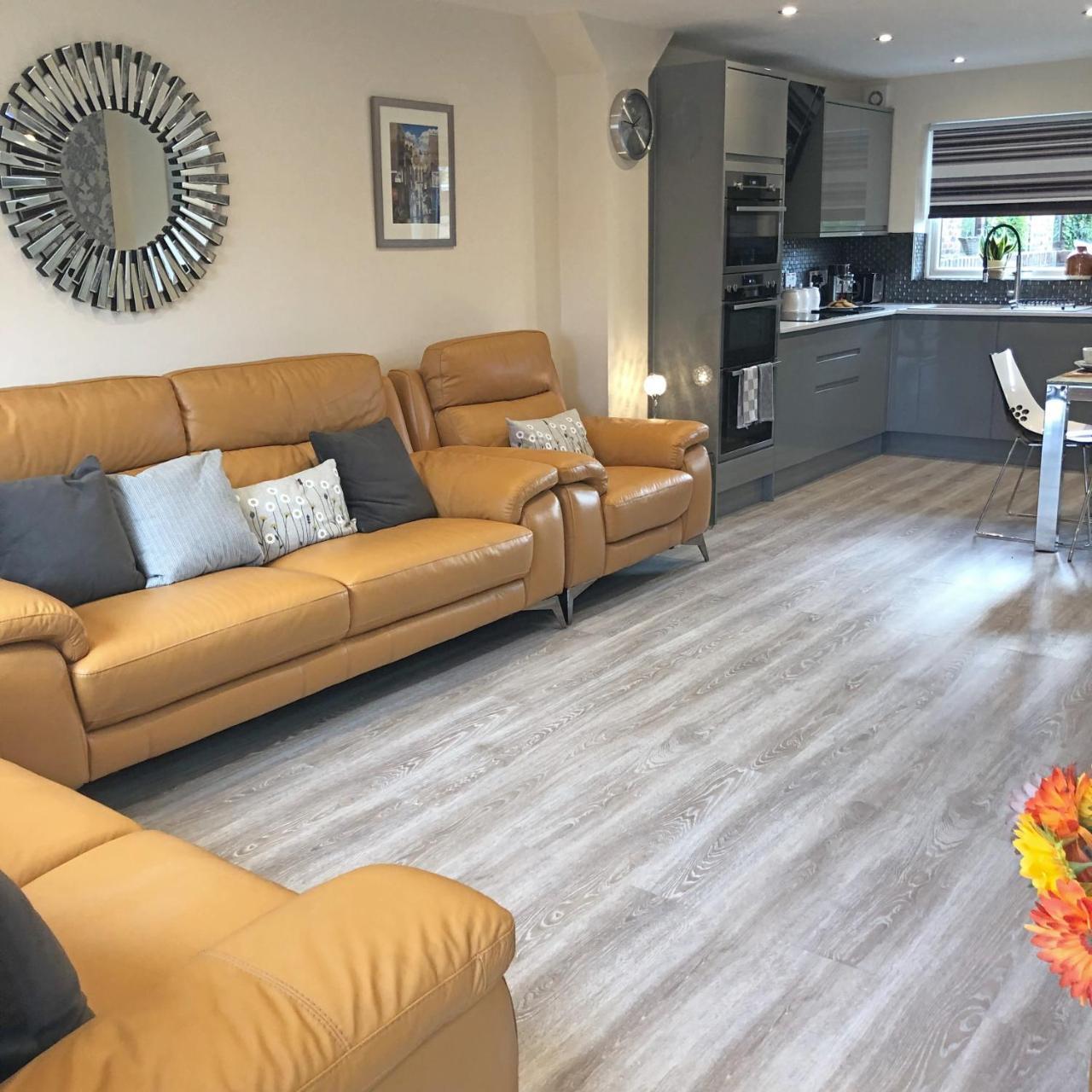City Centre Town House with City Views and Free Parking 7FSBI — 4-Star Luxury Hotel in York, United Kingdom