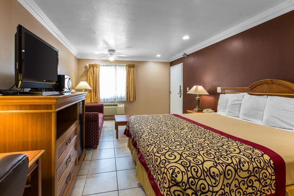 Rodeway Inn Cypress Buena Park - photo 21