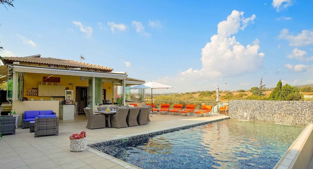 Stunning 3 bedroom villa ‘JZ02’ with private pool beautiful interiors communal pool and resort facilities Zephyros Village Aphrodite Hills in Unknown City, Cyprus