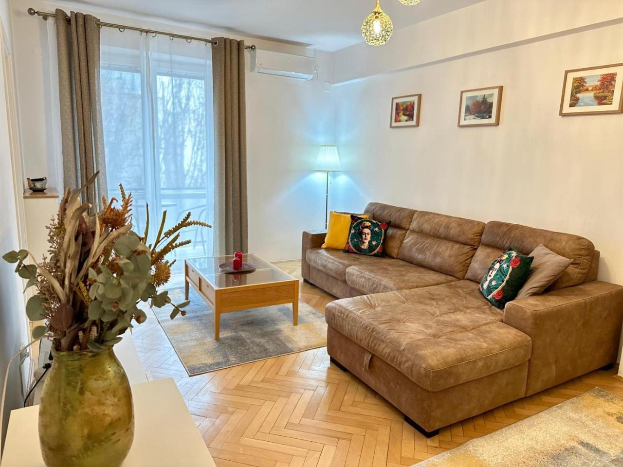 2Rooms Apartment Universitate Old Town — 4-Star Luxury Hotel in Bucharest, Romania