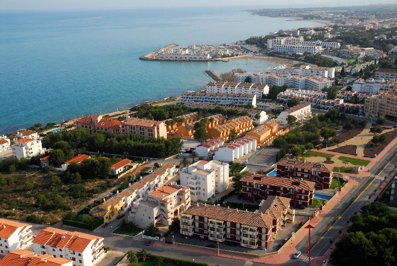 Apartamentos Madeira Casa Azahar 7022357 — Alcala De Xivert