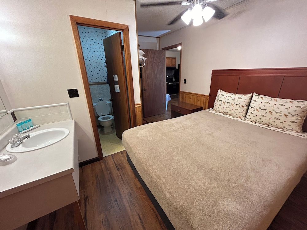 Hunter's Friend Resort - photo 28