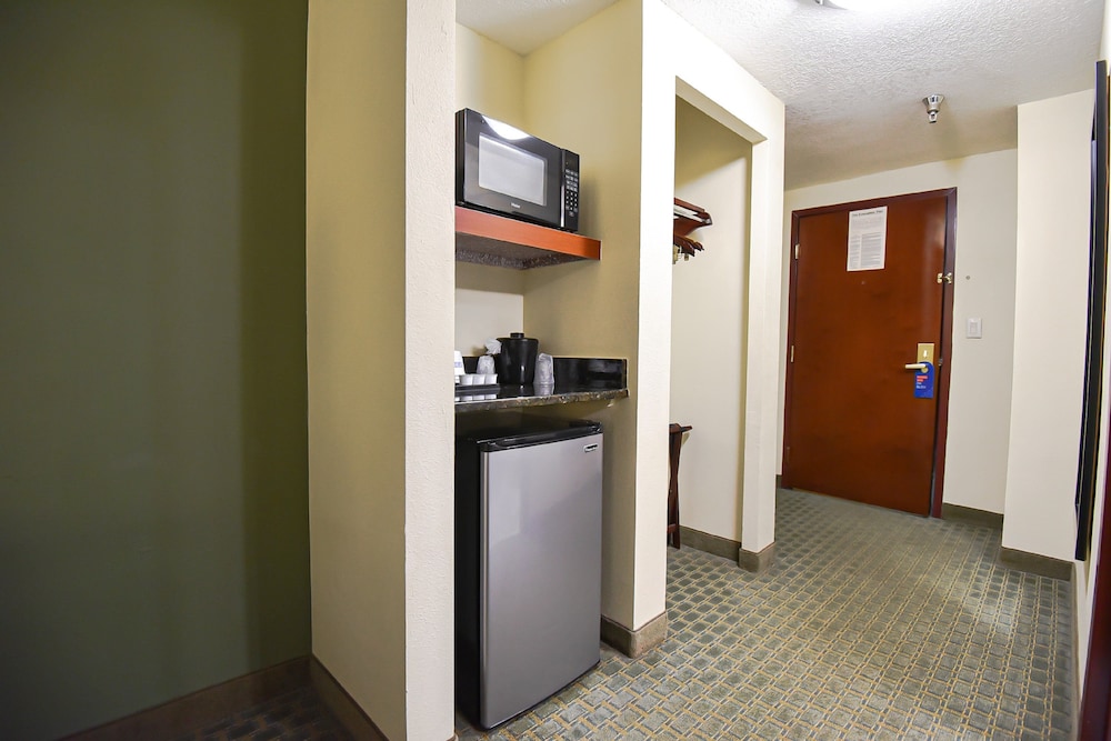 Holiday Inn Express & Suites Cocoa by IHG - photo 32