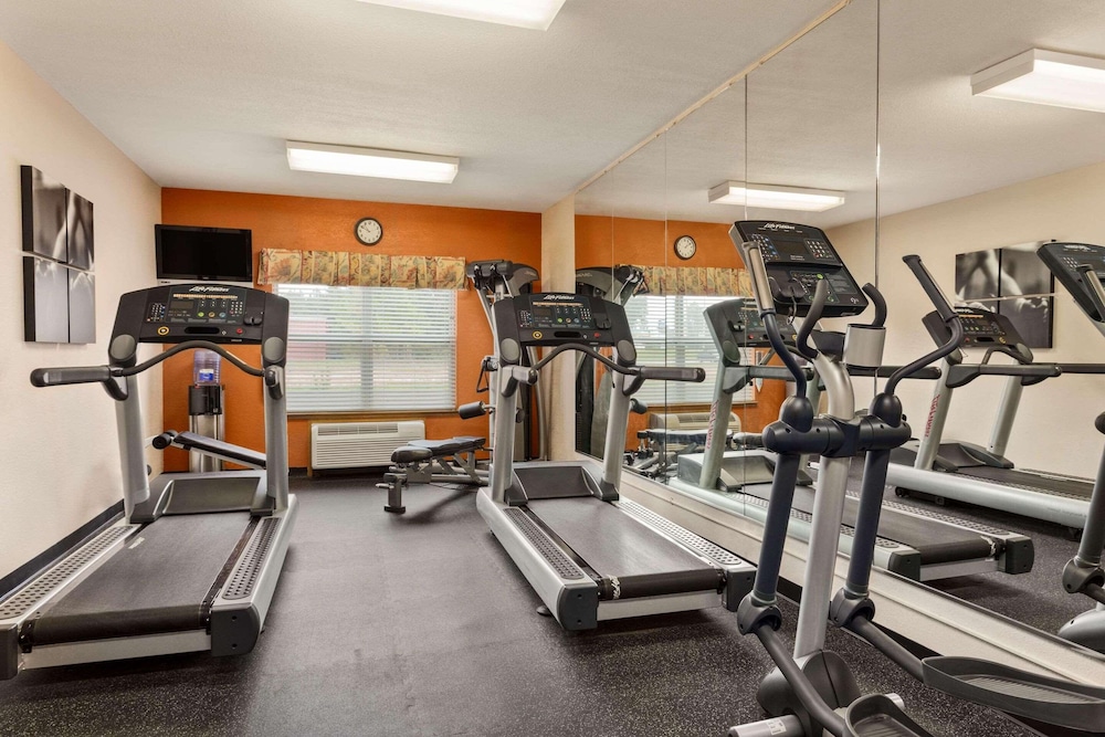 Country Inn & Suites by Radisson Biloxi Ocean Springs MS - photo 11