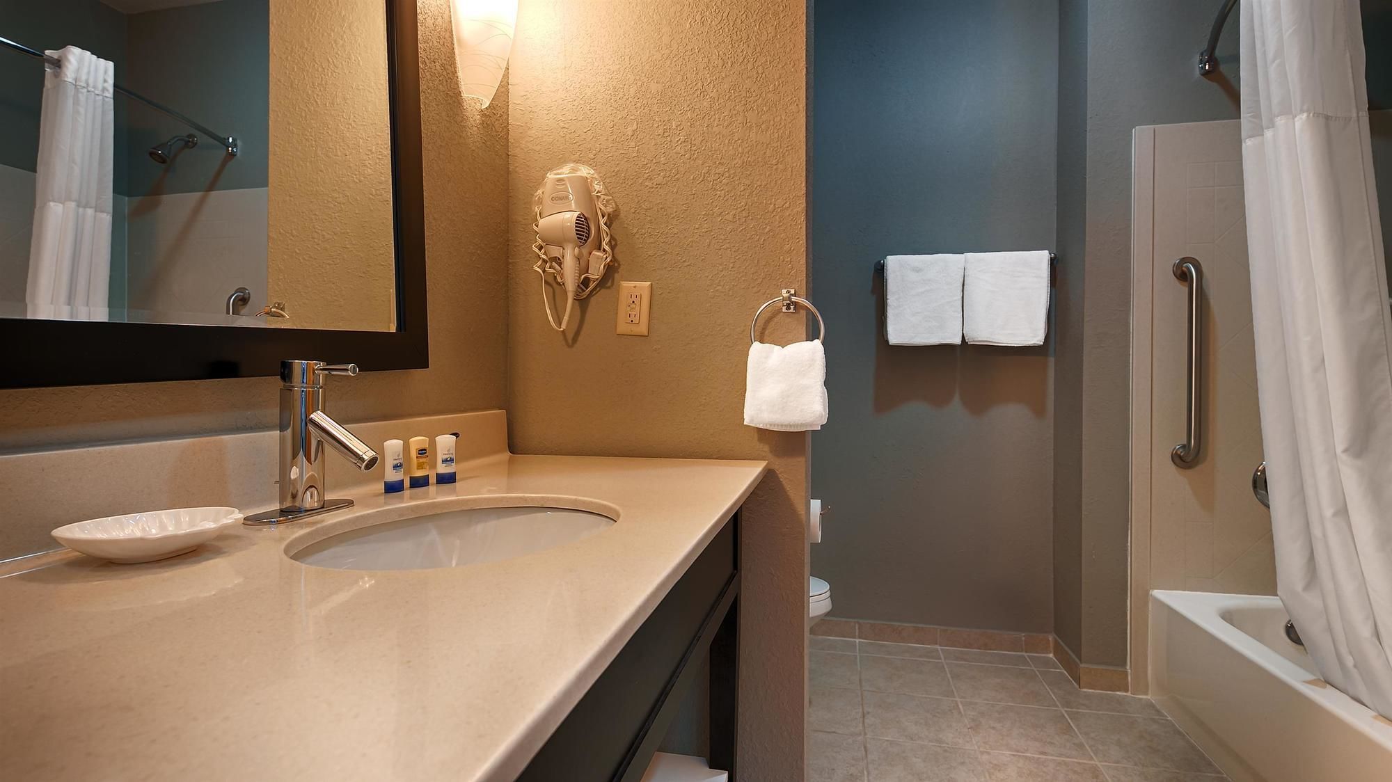 Best Western Plus Magee Inn And Suites - photo 7