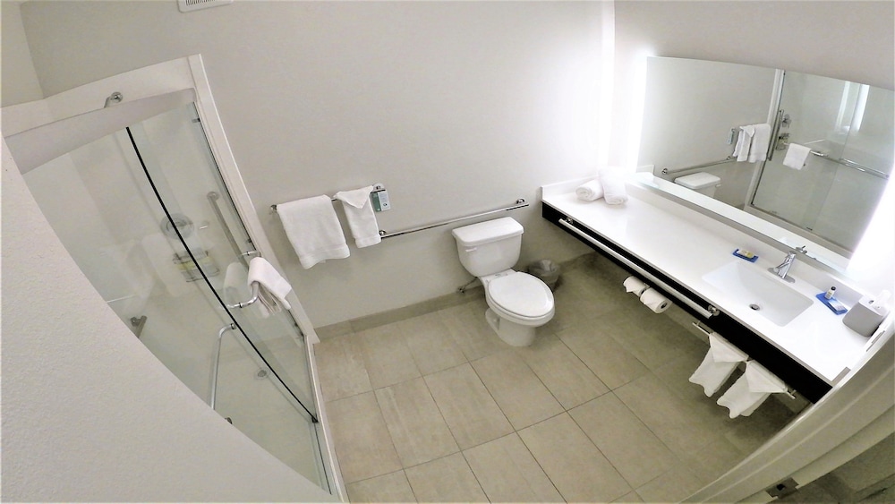 Holiday Inn Express & Suites Hood River by IHG - photo 18