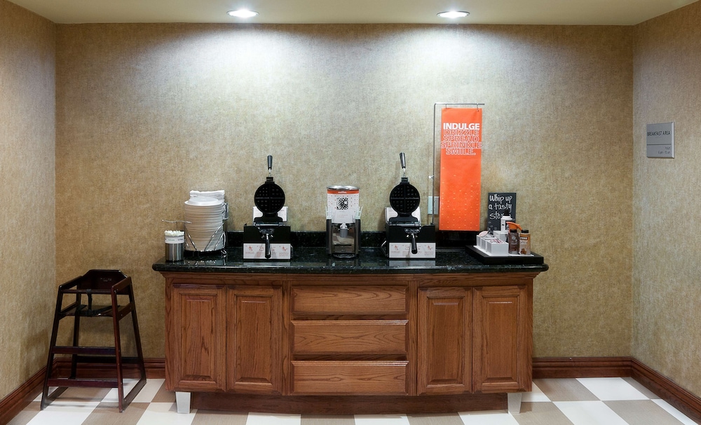 Hampton Inn & Suites Brownsville - photo 14