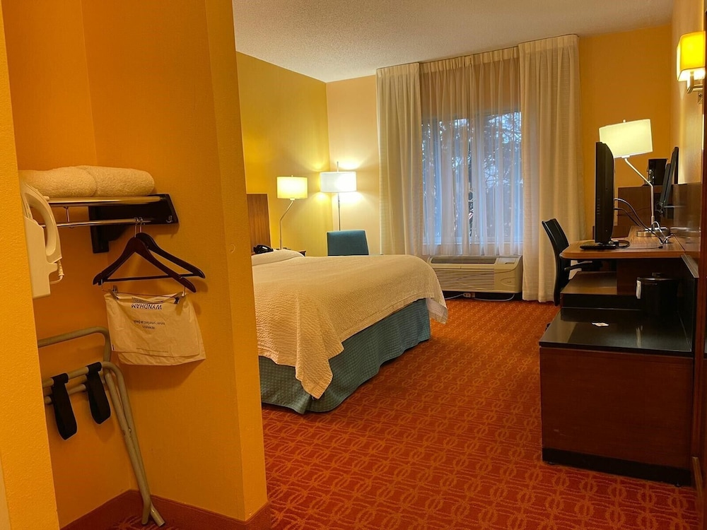 Baymont by Wyndham Chambersburg - photo 18