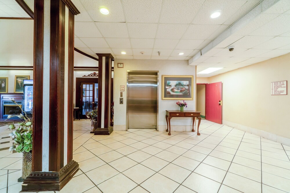 Ark Suites By Oyo Jonesboro I 555 - photo 18