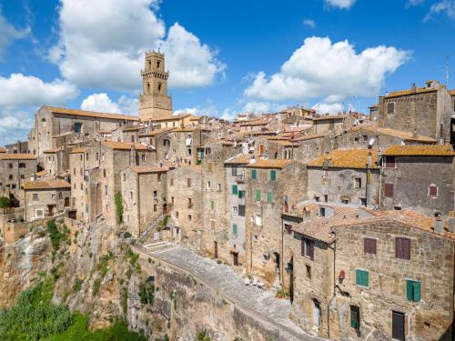 Holiday Home Il Piccione by Interhome — 4-Star Luxury Hotel in Sorano, Italy