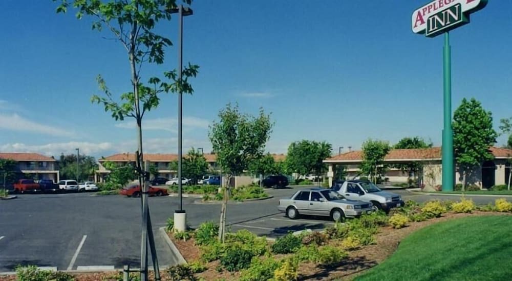 Applegate Inn — hotel in Atwater