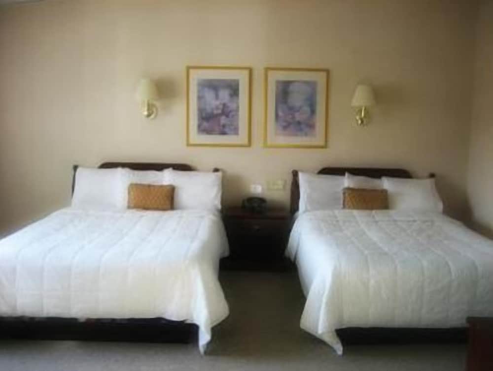 Inn At Arbor Ridge Hotel & Conference Center - photo 7