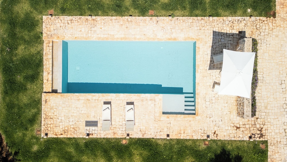 Charme Ostunese Con Piscina — Ostuni