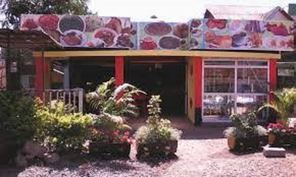 Comfy Bar And Restaurant - last minute hotel in Nairobi