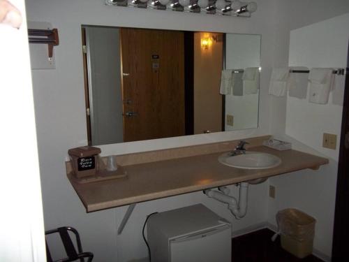 River Valley Inn - photo 5