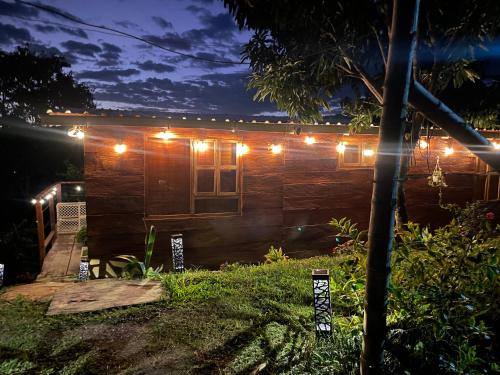 Las Cayenas - carbon neutral hotel in Anolaima