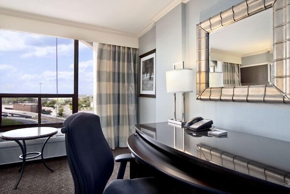 Hotel Belvoir Springfield - photo 13