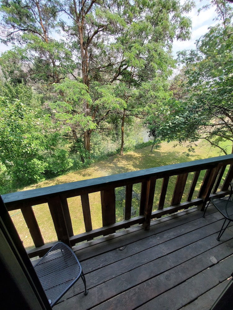 Virginian Resort - photo 24