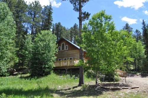 Rustling Wind Haven in Lead, United States