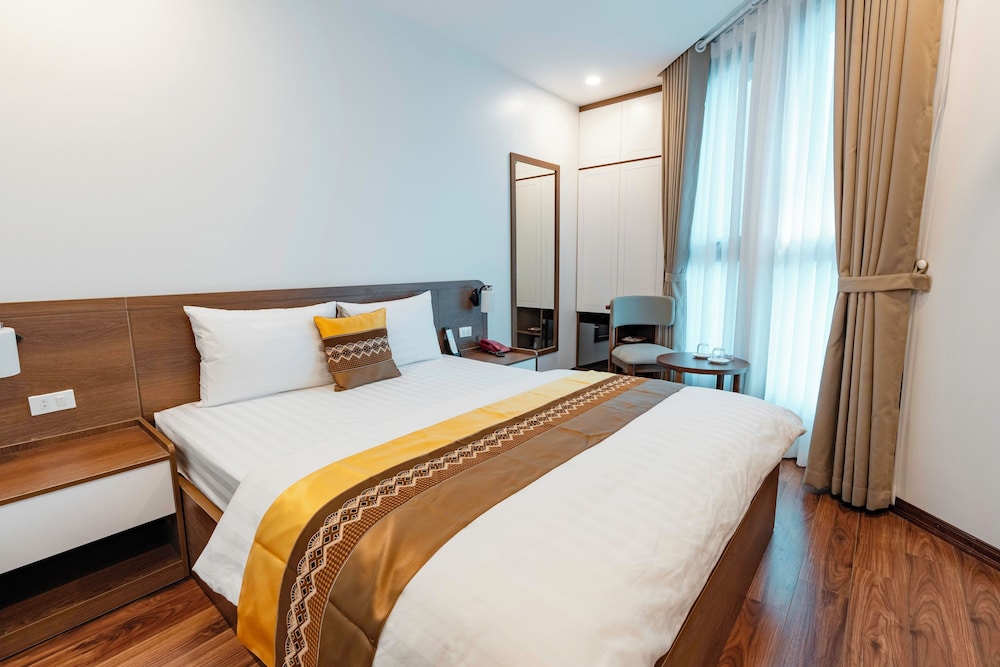 Golden Crown Hotel in Hanoi, Vietnam