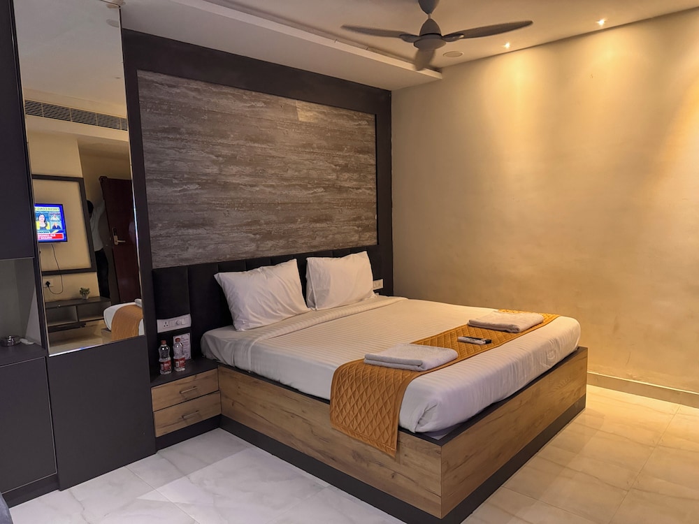 Minerva Grand Jbs — Khammam — photo 4
