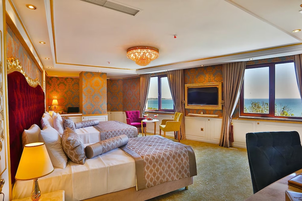 Hotel Emirhan Palace — 4-Star Luxury Hotel in Istanbul, Turkey