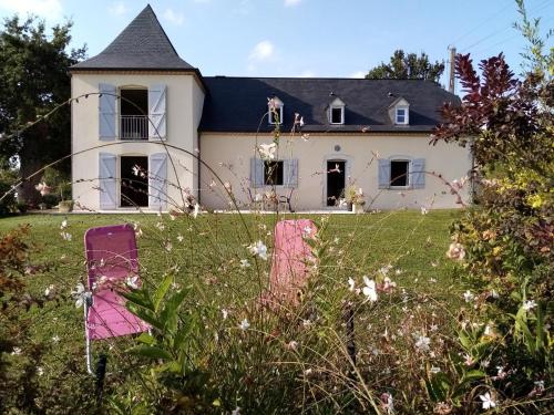 Brecat - carbon neutral hotel in Unknown City