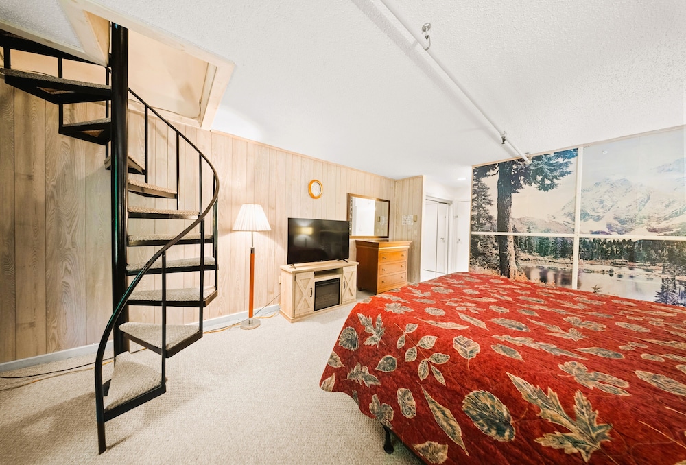 Evergreen Valley Inn - photo 21