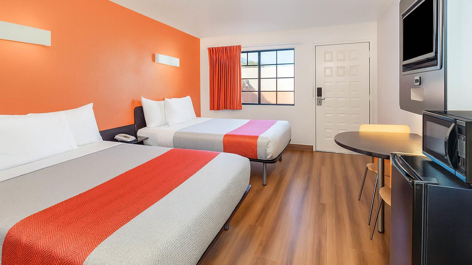 Motel 6 Carlsbad CA Beach - photo 17