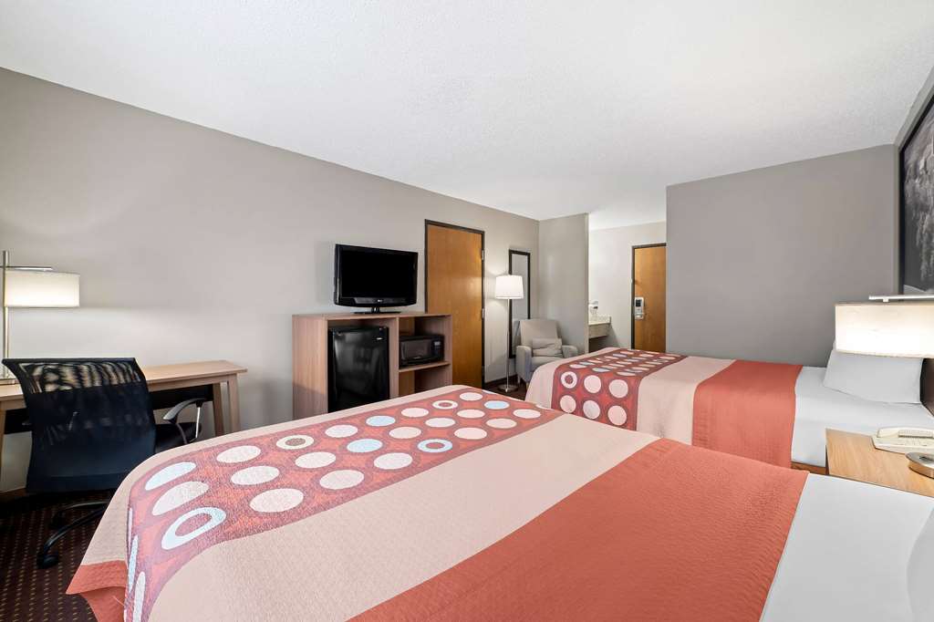 Super 8 by Wyndham Waverly - photo 17