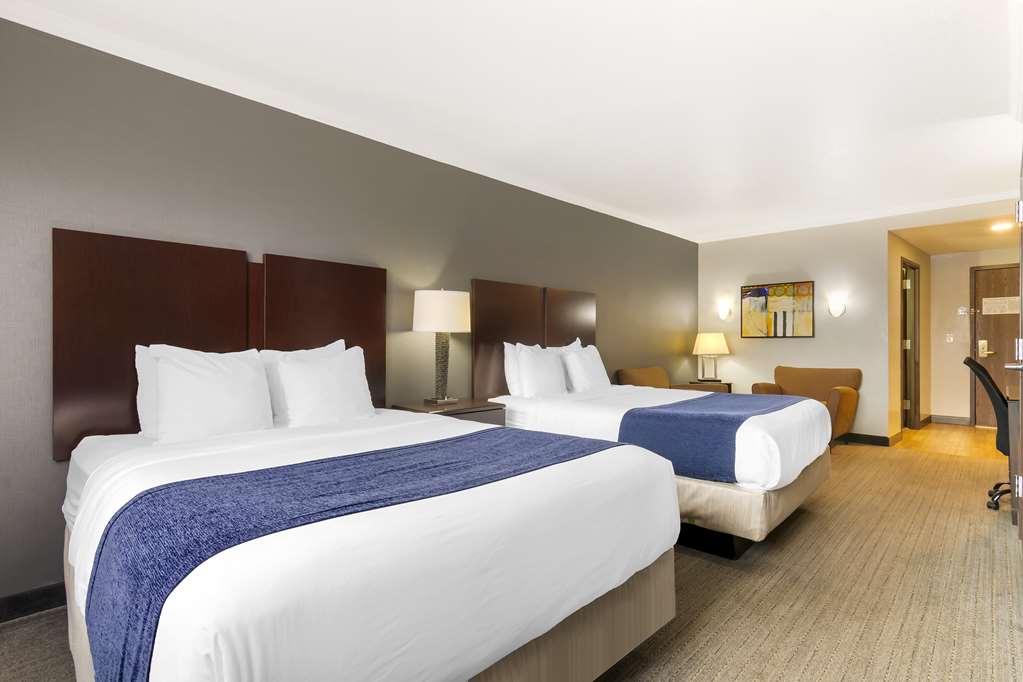 Best Western Plus Olathe Hotel - photo 17