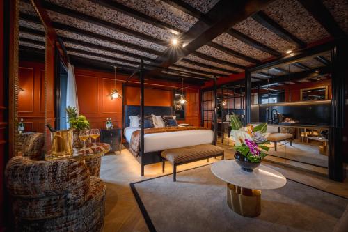 Pantheon Suite Residenze di Charme — 4-Star Luxury Hotel in Rome, Italy