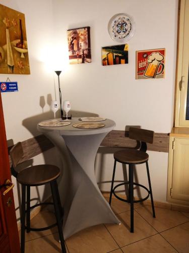 la Maison 37 apartment for 5 6 people 3 bedrooms exclusive use — 4-Star Luxury Hotel in Palermo, Italy