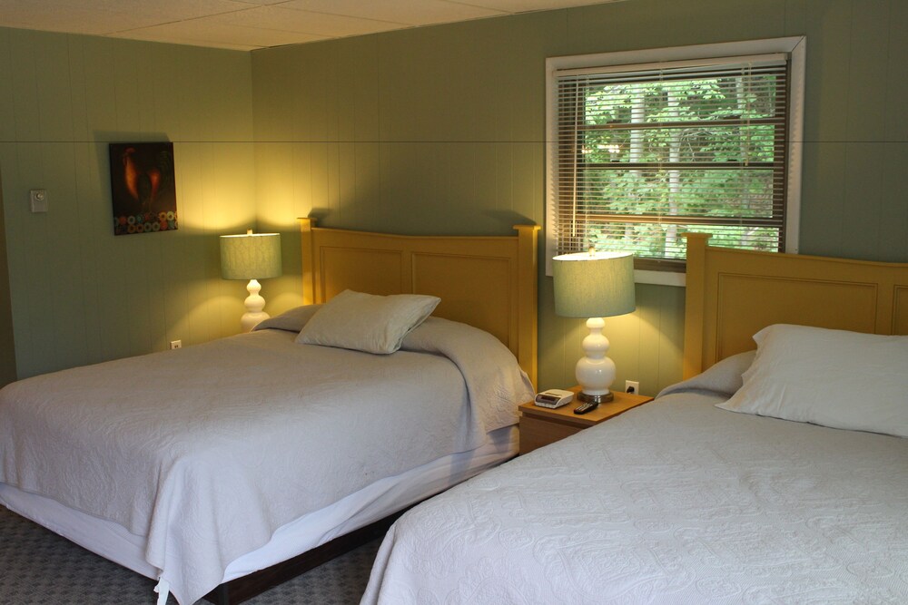 Catskill Seasons Inn - photo 37
