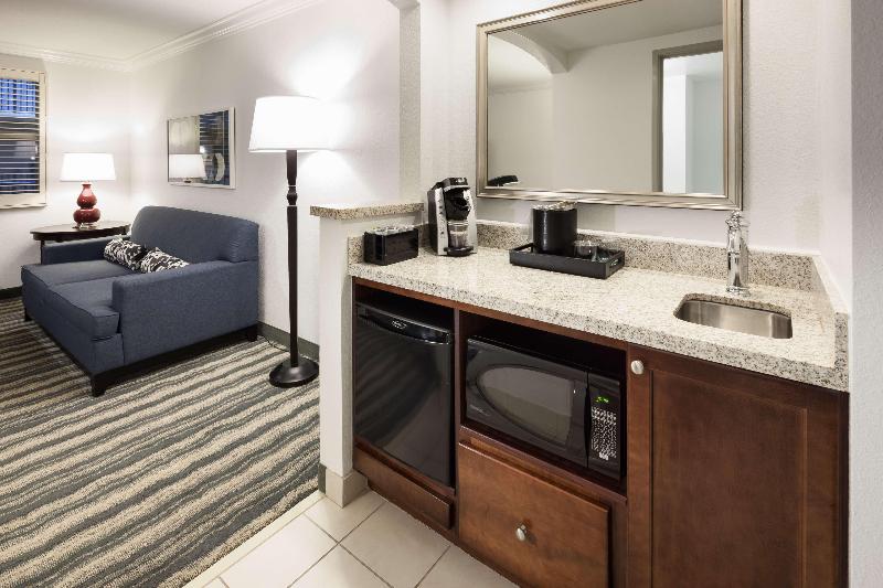 Embassy Suites by Hilton Tampa Brandon - photo 58