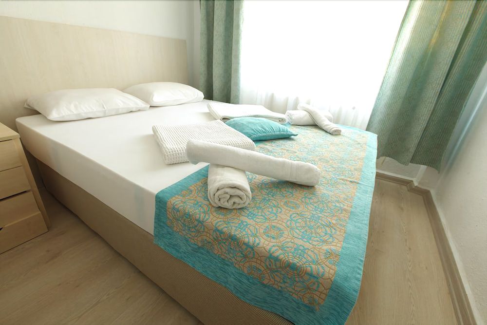 Class 17 Pansiyon in Canakkale, Turkey